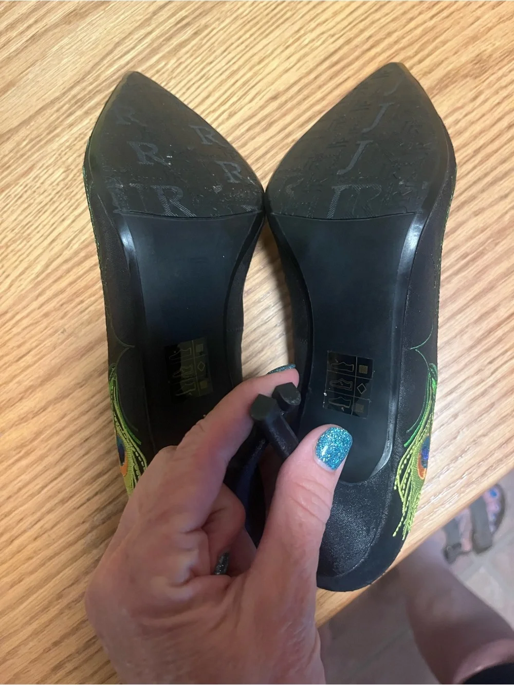 J. Renee Peackock Feather Heels Size 8.5
